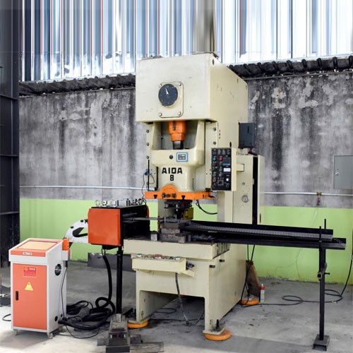 RNC Roll Servo feeder ដោយស្វ័យប្រវត្តិ